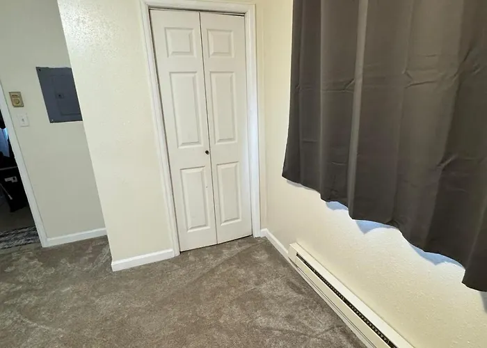 Stays, Your Stay! 415 B Down Stairs