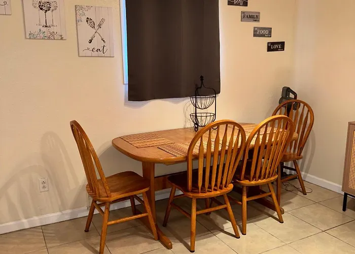 Apartamento Stays, Your Stay! 415 B Down Stairs